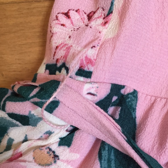 Guess | Pink romper - Picture 7 of 10